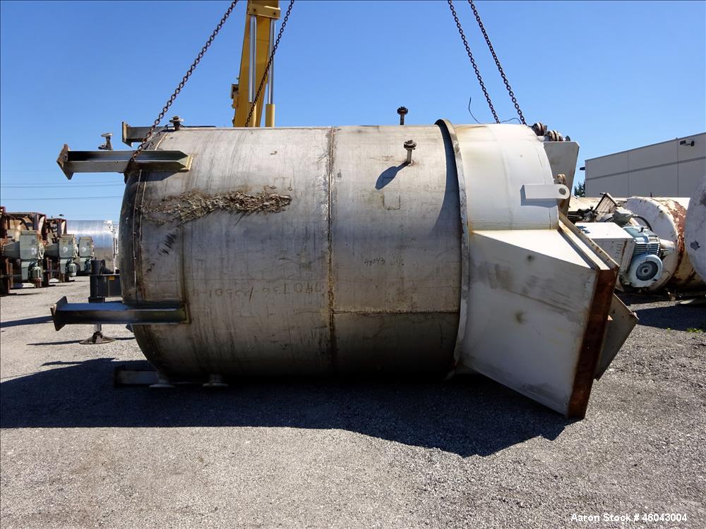 Used T.C.K. Steel Fabrication Inc. Tank, 9,000 Gallon, 304 Stainless Steel, Ver
