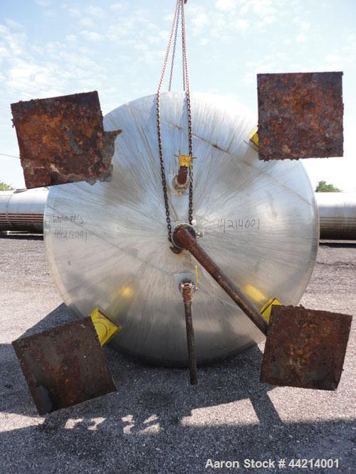 Used G.W. Taylor Tank, 6000 Gallon, 316 Stainless Steel, Vertical. Approximate 108” diameter x 144” straight side, dished top and bottom. Partial bottom sidewall dimple jacket, no rating. (4) Sidewal...