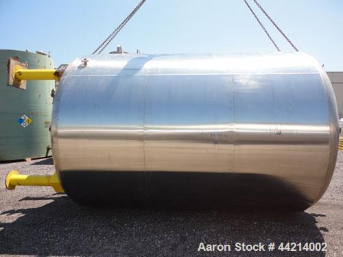 Used G.W. Taylor Tank, 6000 Gallon, 316 Stainless Steel, Vertical. Approximate 108” diameter x 144” straight side, dished top and bottom. Partial bottom sidewall dimple jacket, no rating. (4) Sidewal...