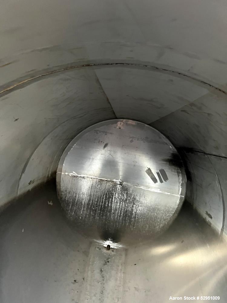 5,800 Gallon Stainless Steel Horizontal Tank