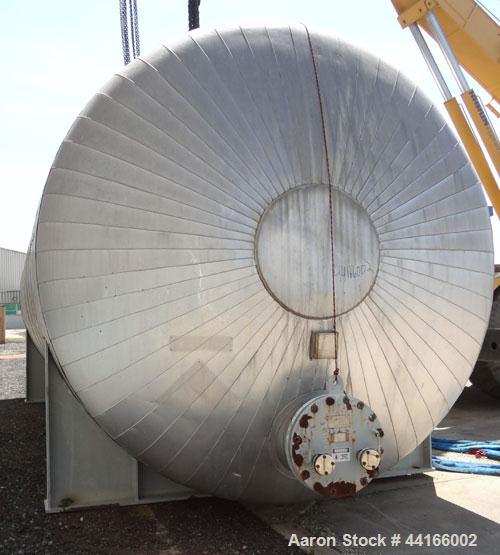 Used Trinity Industries Inc Pressure Tank, 25,000 Gallons, 304L Stainless Steel, Horizontal. 138" Diameter x 360" straight side, ASME dished heads. Internal rated 43 psi at -20 to 250 degrees F. Head...