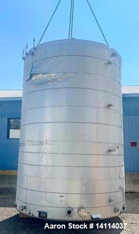 Stainless Steel 8,000 Gallon Vertical Tank
