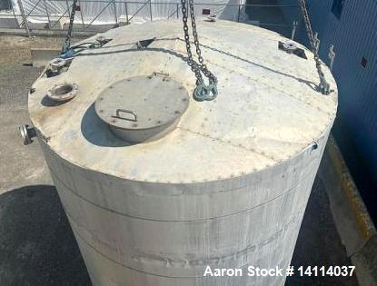 Stainless Steel 8,000 Gallon Vertical Tank