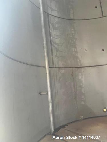 Stainless Steel 8,000 Gallon Vertical Tank