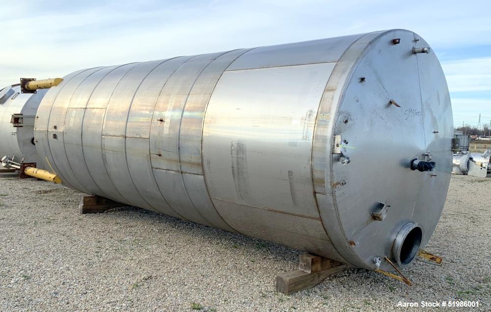 8,000 Gallon Stainless Steel Vertical Tank