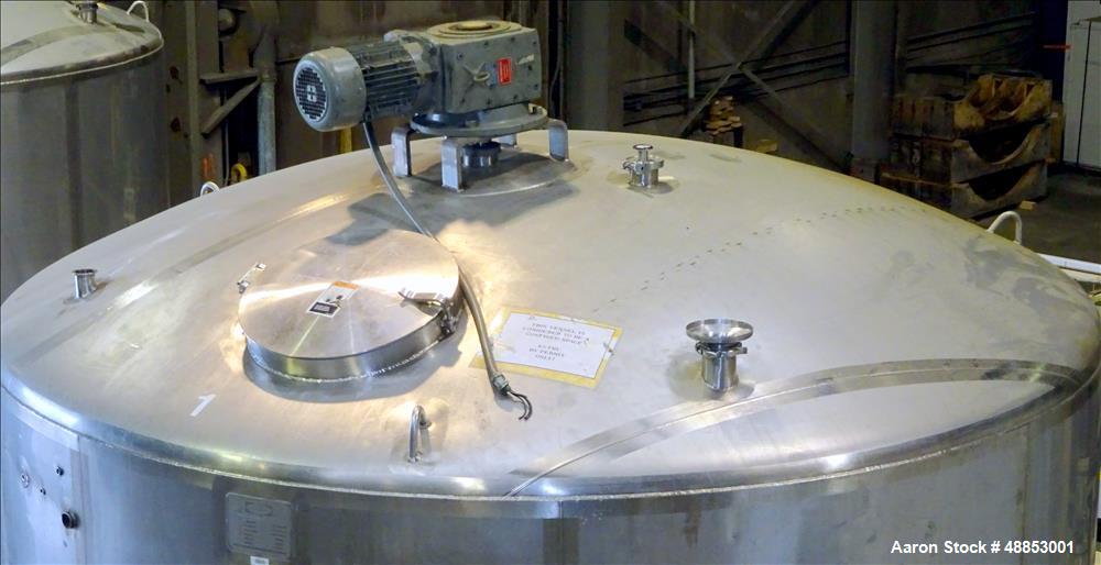 Used Walker Jacketed Tank. 6000 Gallon, Vertical 304 Stainless Steel.