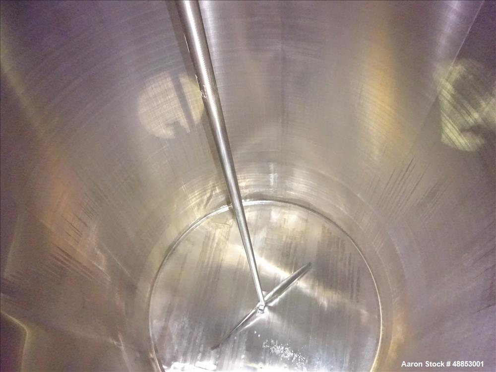 Used Walker Jacketed Tank. 6000 Gallon, Vertical 304 Stainless Steel.