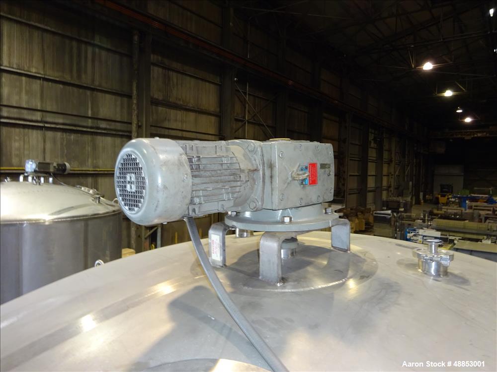 Used Walker Jacketed Tank. 6000 Gallon, Vertical 304 Stainless Steel.