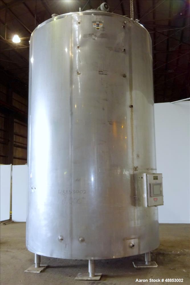 Used Walker Jacketed Tank. 6000 Gallon, Vertical 304 Stainless Steel.