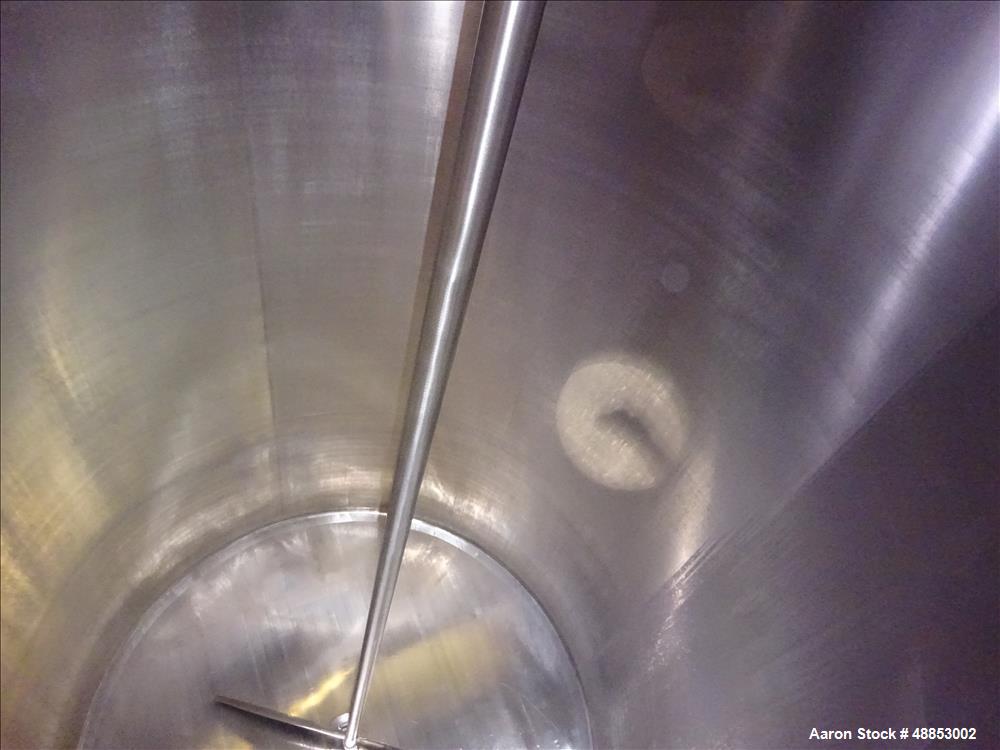 Used Walker Jacketed Tank. 6000 Gallon, Vertical 304 Stainless Steel.