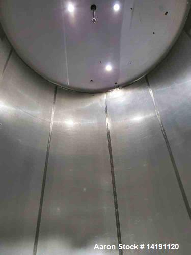 Used-12000 Gallon 304 Stainless Steel Tank