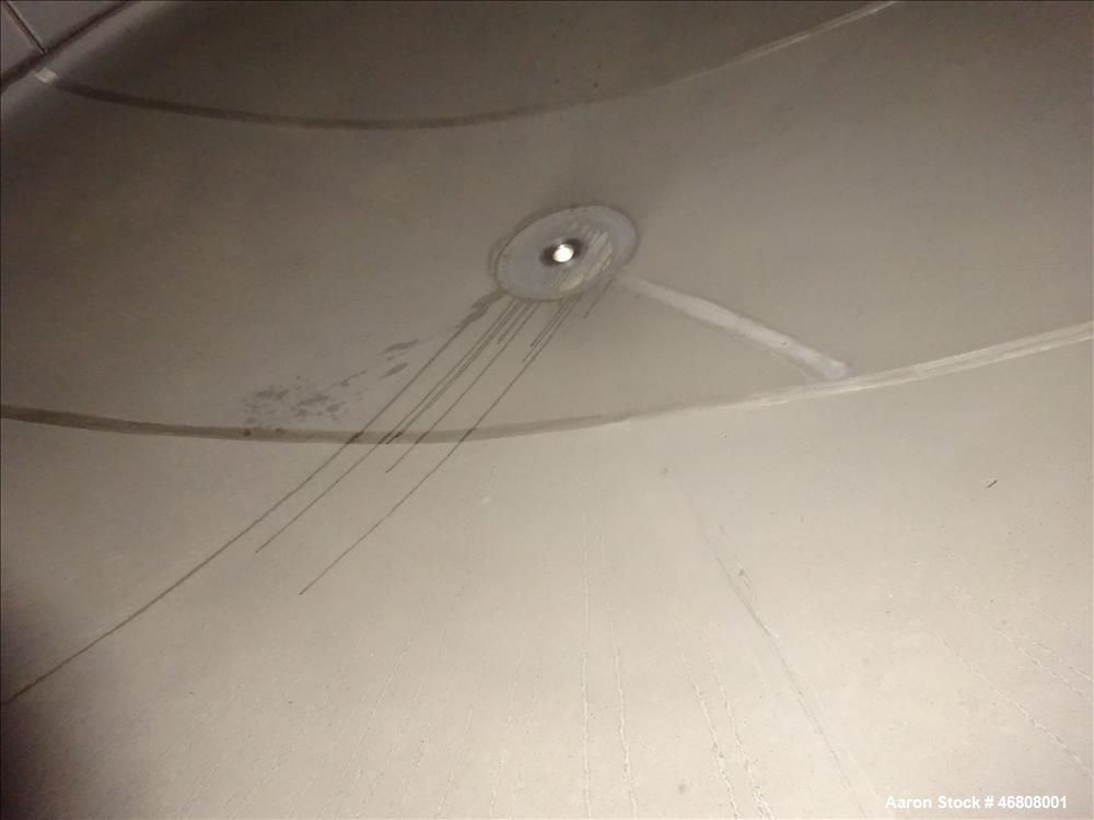 Used Walker 9000 Gallon Stainless Tank