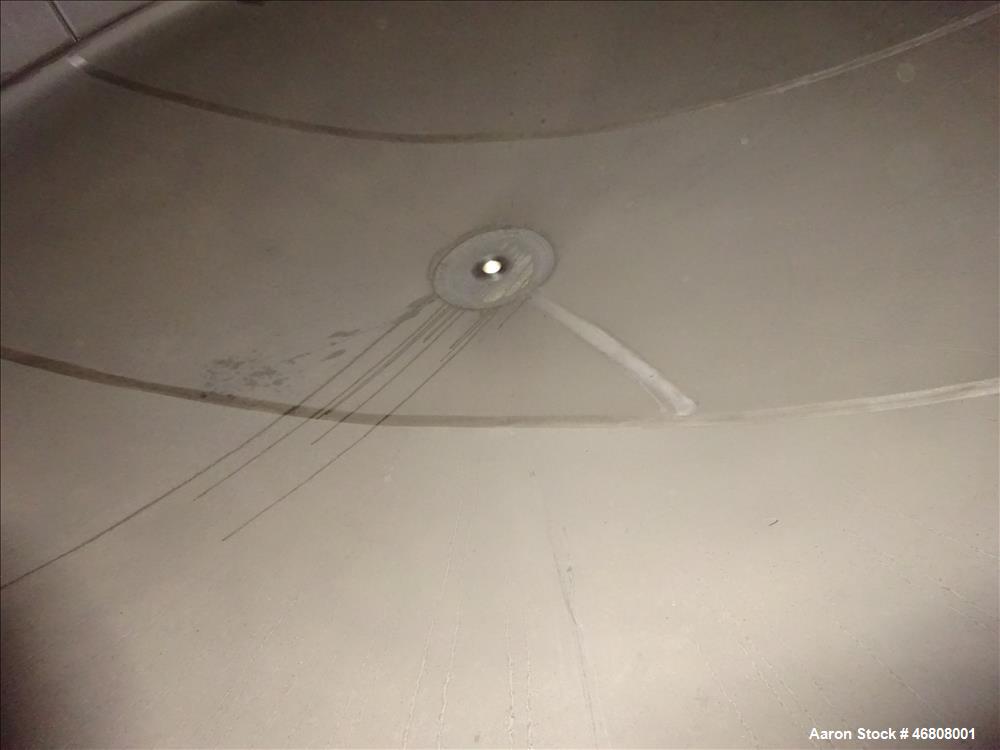 Used Walker 9000 Gallon Stainless Tank