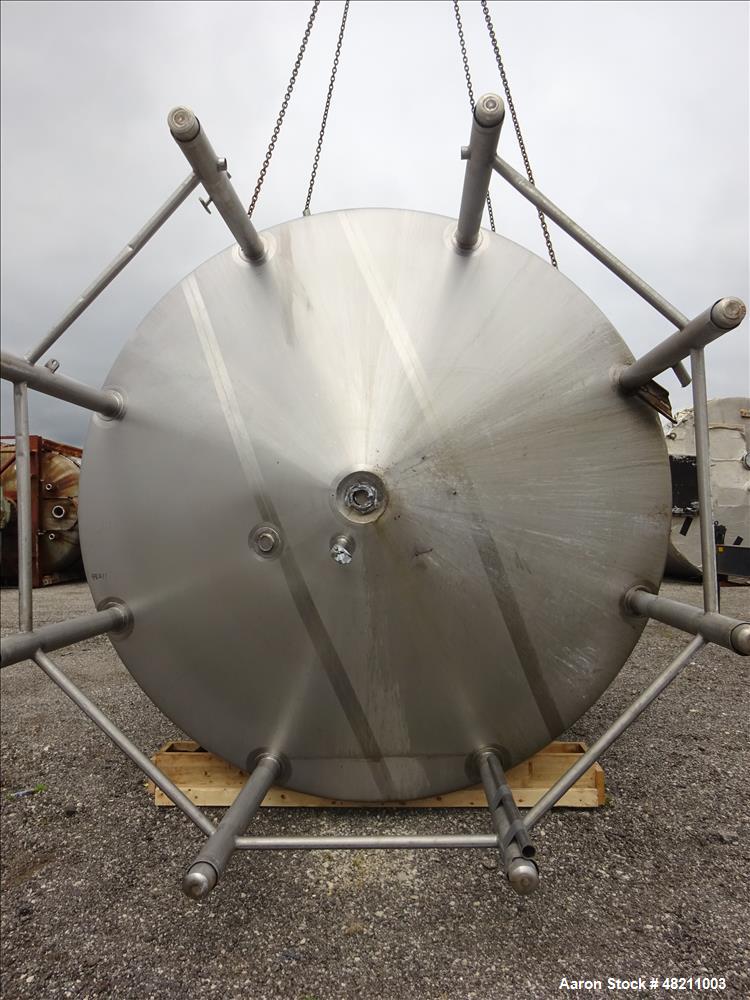 Used Walker Jacketed Tank, 10,000 Gallon, 304 Stainless Steel, Vertical.