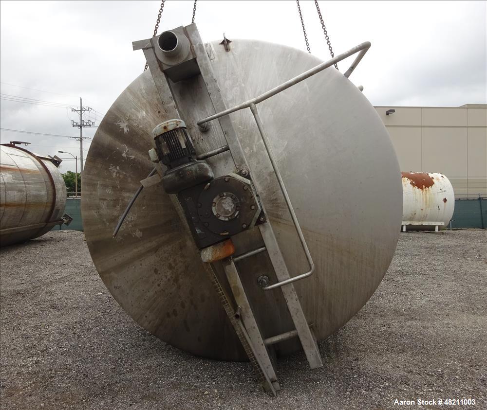 Used Walker Jacketed Tank, 10,000 Gallon, 304 Stainless Steel, Vertical.