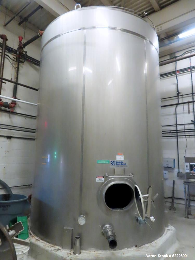 Used Waukesha Cherry Burrell 6,000 Gallon 316L Stainless Steel Vertical Insulate
