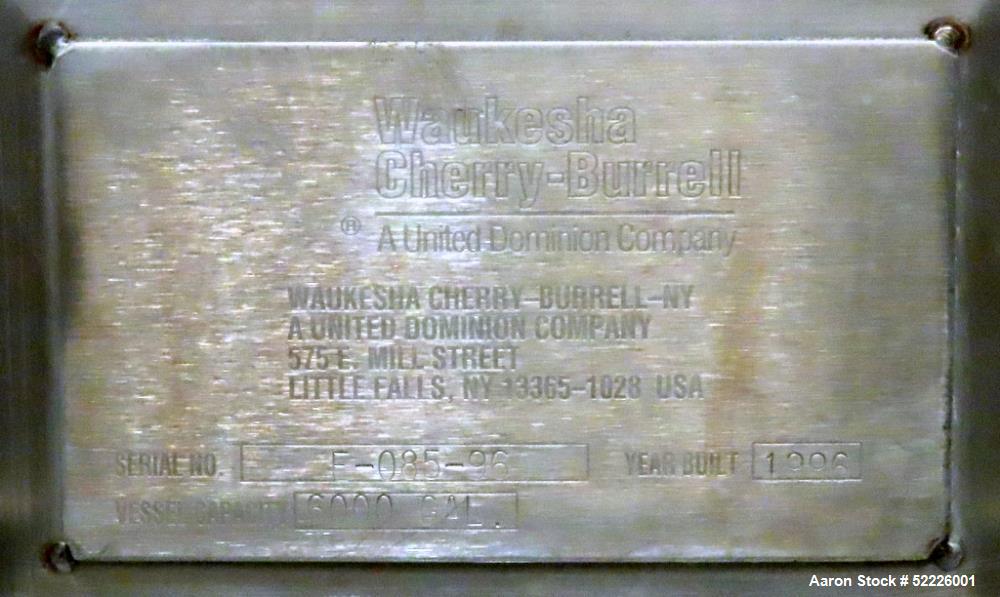 Used Waukesha Cherry Burrell 6,000 Gallon 316L Stainless Steel Vertical Insulate