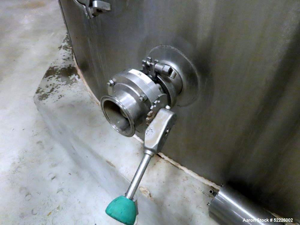 Used Waukesha Cherry Burrell 5,000 Gallon 316L Stainless Steel Vertical Insulate