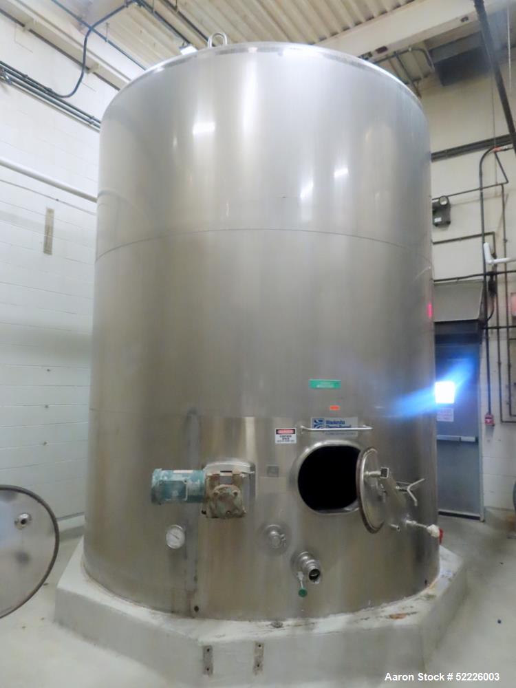 Used Waukesha Cherry Burrell 5,000 Gallon 316L Stainless Steel Vertical Insulate