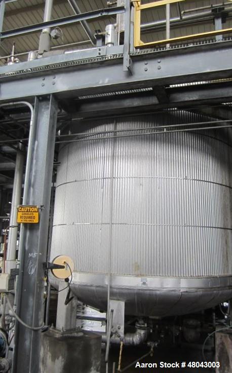 Used Whiting Metals 5,000 gallon 316L Stainless Steel Vertical Jacketed Mix Tan