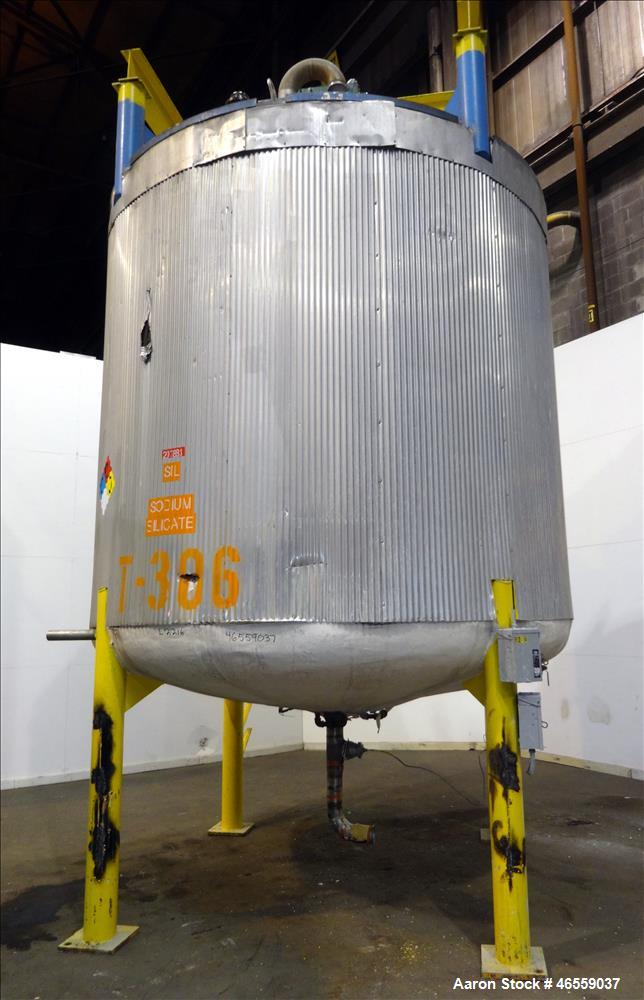 Used Zero Manufacturing Mixing Tank, Model ZS, 6,000 Gallon, 316 Stainless Steel, Vertical. Approximate 120" diameter x 112" straight side. Single Shell, Insulated, dished top and bottom. Carbon stee...