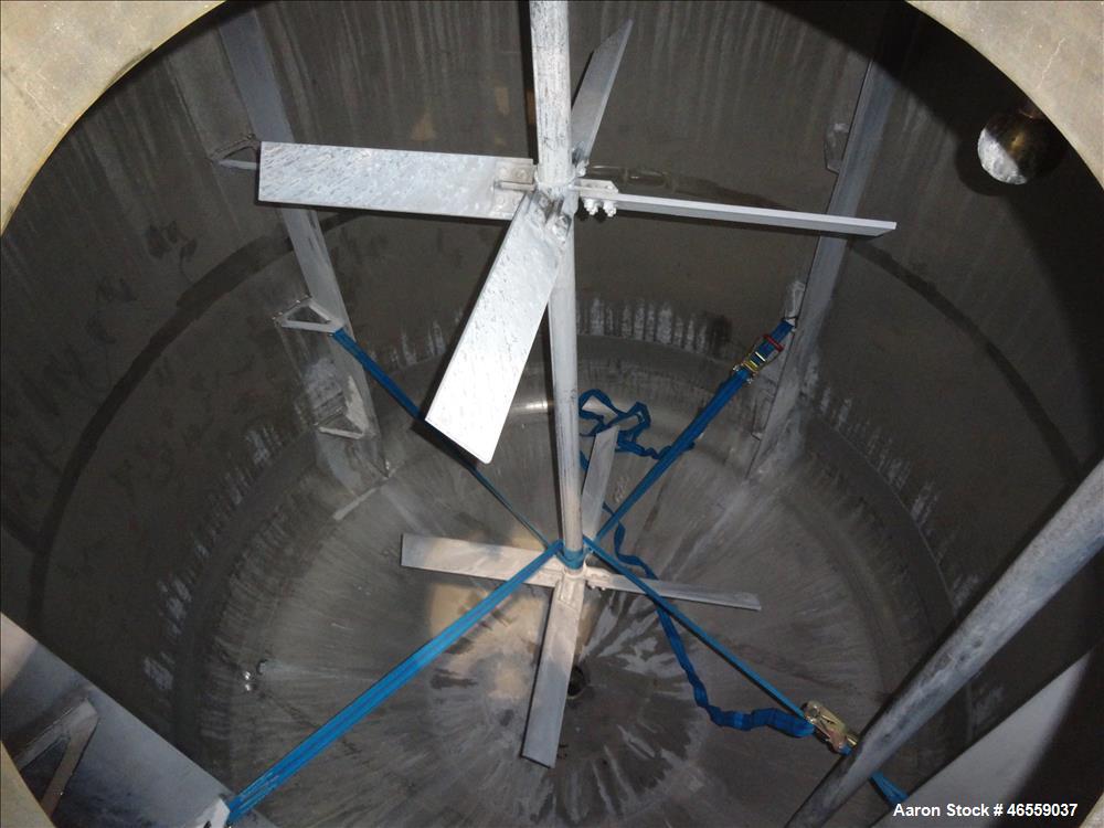 Used Zero Manufacturing Mixing Tank, Model ZS, 6,000 Gallon, 316 Stainless Steel, Vertical. Approximate 120" diameter x 112" straight side. Single Shell, Insulated, dished top and bottom. Carbon stee...