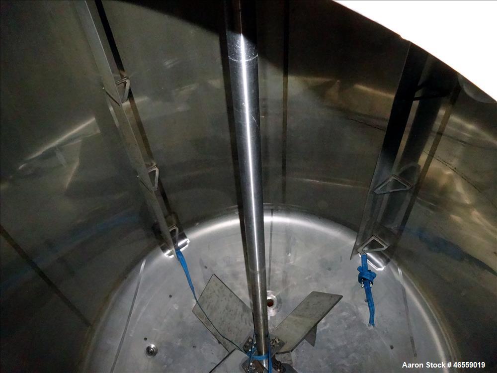 Used Zero Manufacturing Mixing Tank, 6,000 Gallon, 316 Stainless Steel, Vertical. Approximately 120" diameter x 106" straight side. Dished Top, Dish Bottom. Single Shell, Insulated. Carbon steel I-be...