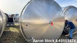https://www.aaronequipment.com/Images/ItemImages/Tanks/Stainless-5000-Gal-and-up/medium/JV-Northwest_10151474_aa.jpg