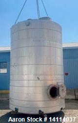 Stainless Steel 8,000 Gallon Vertical Tank