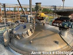 Used- Viatec 10,000 Gallon Stainless steel Tank.  Vertical. Approximately 11' diameter x 11' straight side. Dish top and bot...