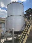 Used 10000 Gallon 304L Stainless Steel Vertical Tank