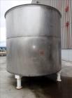 Used Tank, Approximate 6,000 Gallon, 304 Stainless Steel, Vertical.