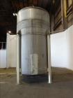 Used Tank, 5,500 Gallon, 304 Stainless Steel, Vertical.