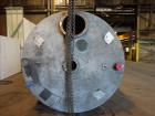 Used Tank, Approximate 5,5000 Gallon, 304 Stainless Steel, Vertical.