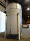 Used Tank, Approximate 5,5000 Gallon, 304 Stainless Steel, Vertical