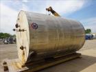 Used Tank, Approximate 6,000 Gallon, 304 Stainless steel, Vertical