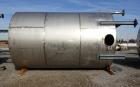 Used Tank, 8,000 Gallon, 304 Stainless Steel, Vertical. Approximate 112