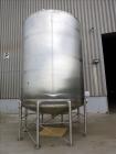 Used Feldmeier Tank, 7944 Gallon, 304 Stainless Steel, Vertical.