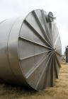 Used Winery Tank, 14,233 Gallon, 316 stainless steel, vertical. Approximately 156