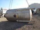 Used Tank, Approximate 5,000 Gallon, 304 Stainless Steel, Vertical.