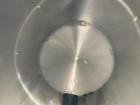Used Walker 6000 Gallon T304 Stainless Steel Vertical Food Grade Tank