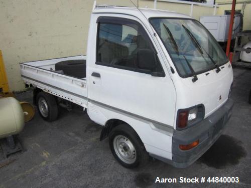 Used Mitsubishi V-U42THNDV Utility Vehicle