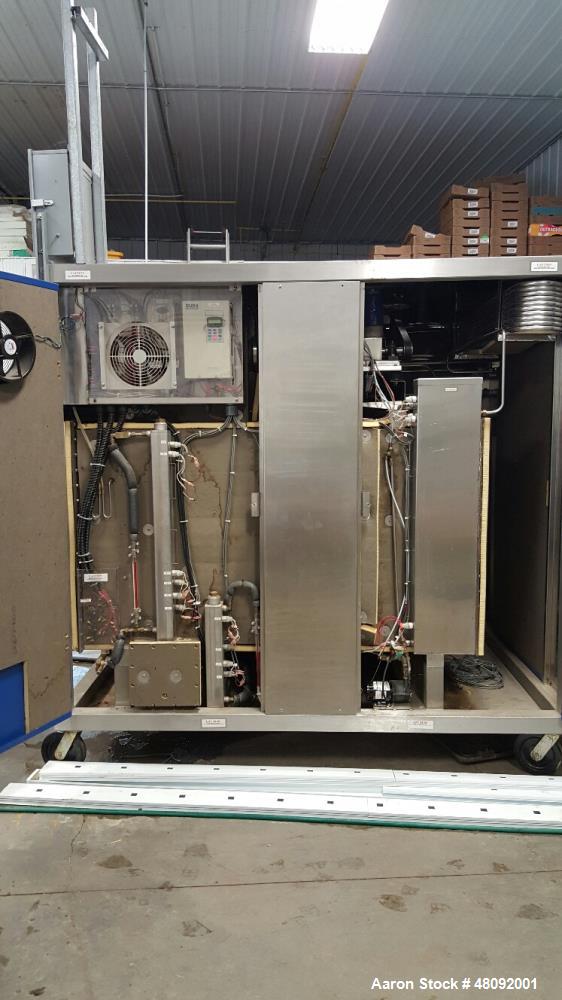 Used Norland Vapor Compression Commercial Distiller, Model s VC6000. 6,000 Gallons (22,800 L) distilled water per day. 1,000 Gallons (3,800 L) reject water per day. 0.085 Per gallon (0.022 L) Kw/H of...